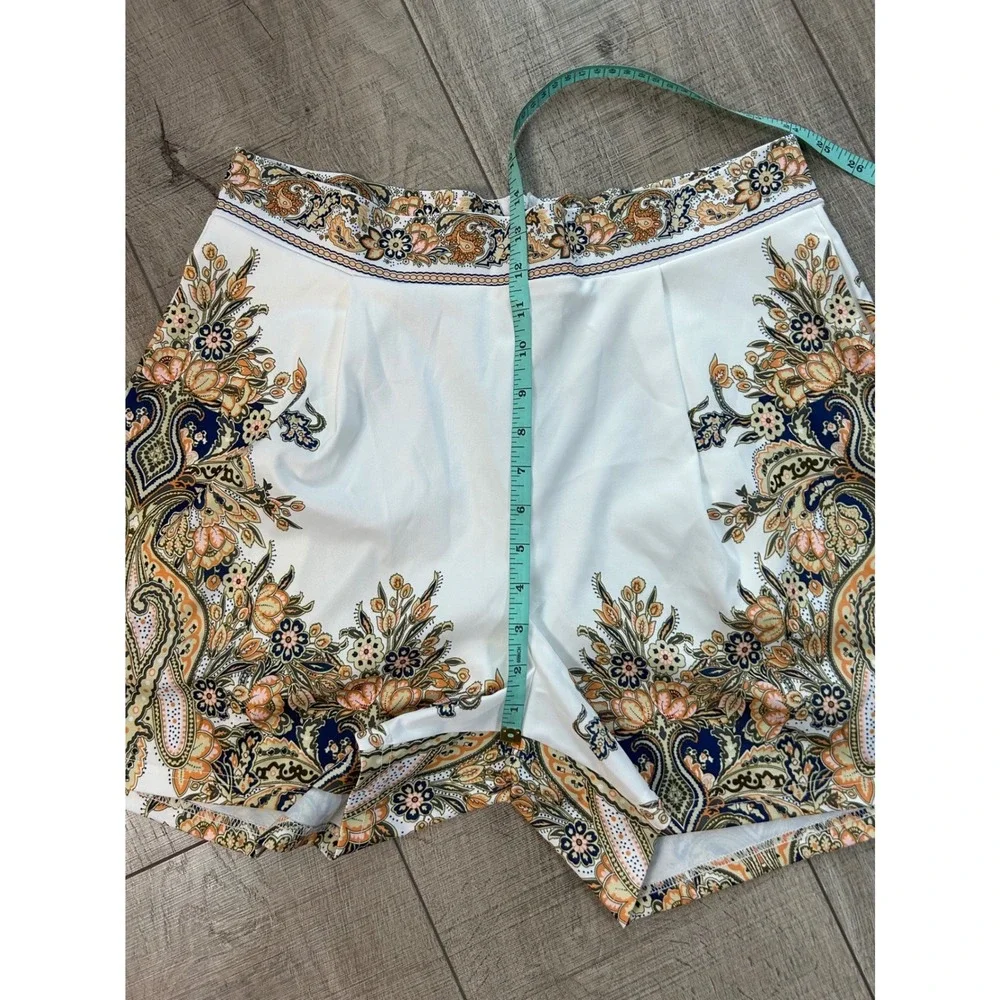 White Paisley‎ Print High Waisted Shorts XL Boho